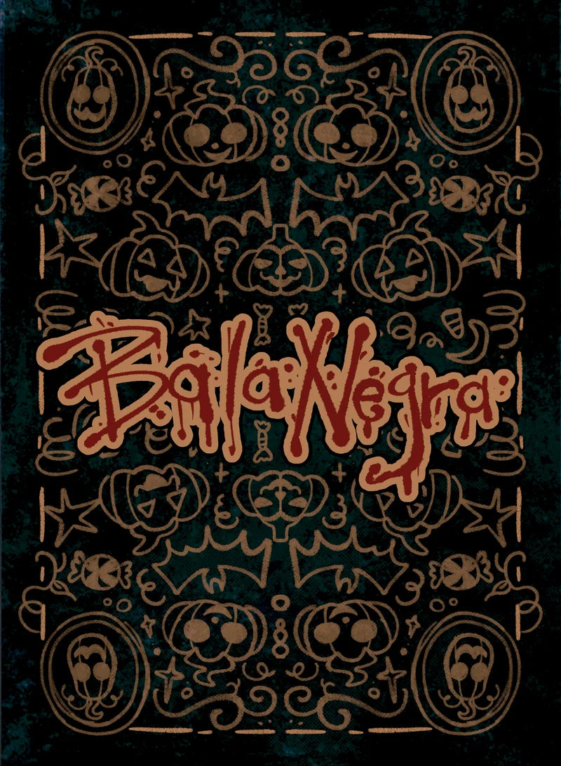 Reverso de la tarjeta: patrón de calabazas y logo Bala Negra